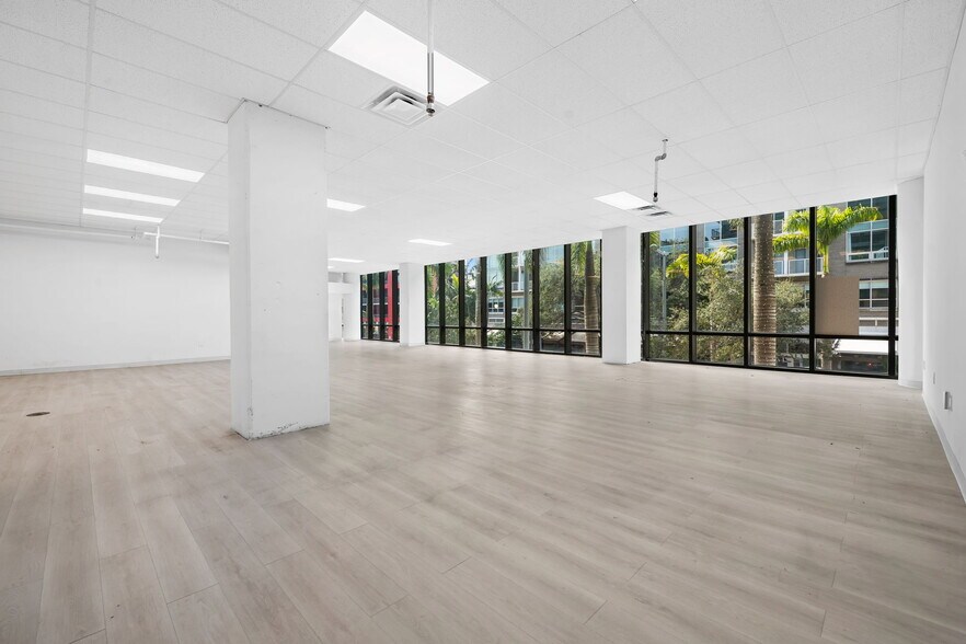 More Photos Of 125 NE 32nd St, Miami Apartments For Lease