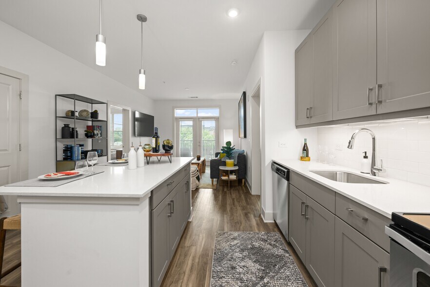 More Photos Of 145 New Bern St, Charlotte Apartments For Lease