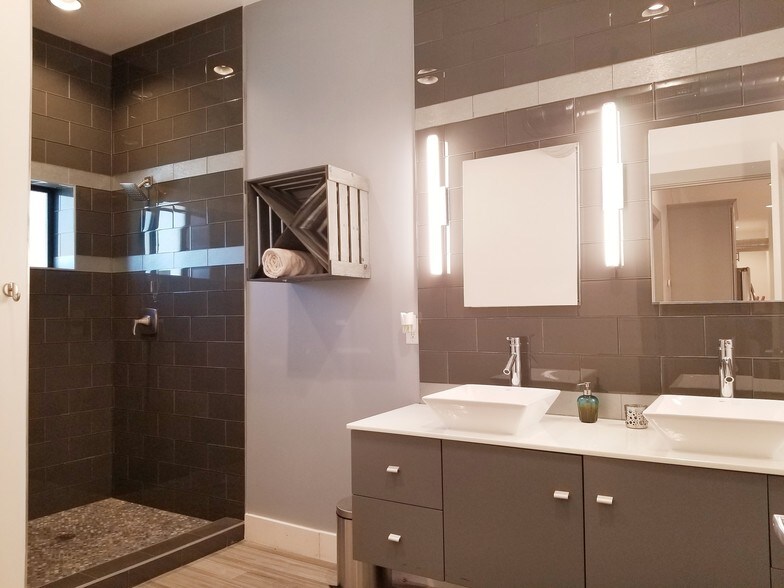 More Photos Of 2233 N 7th St, Phoenix Loft Creative Space For Lease