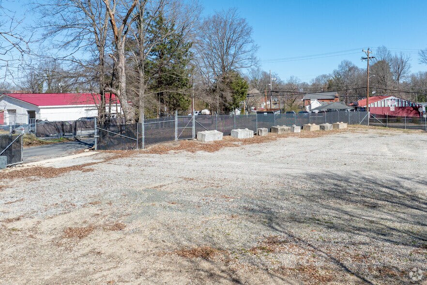 More Photos Of 507 S Briggs Ave, Durham Land For Lease