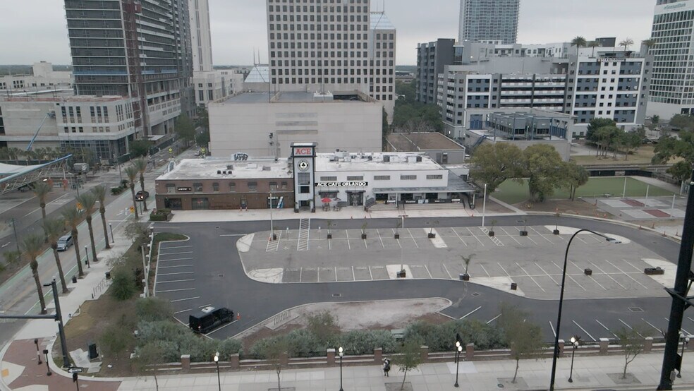 More Photos Of 100 W Livingston St, Orlando Restaurant For Lease