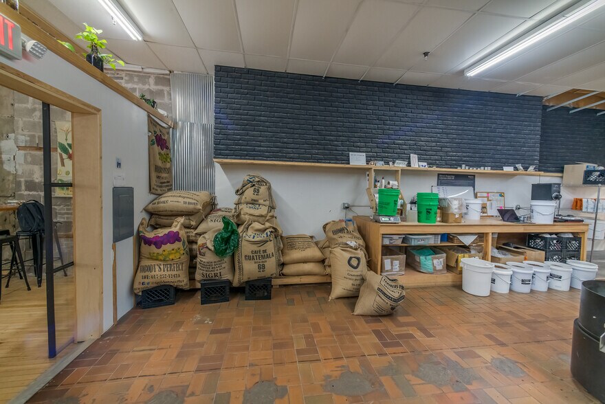 More Photos Of 105 S Main St, Ishpeming Restaurant For Sale