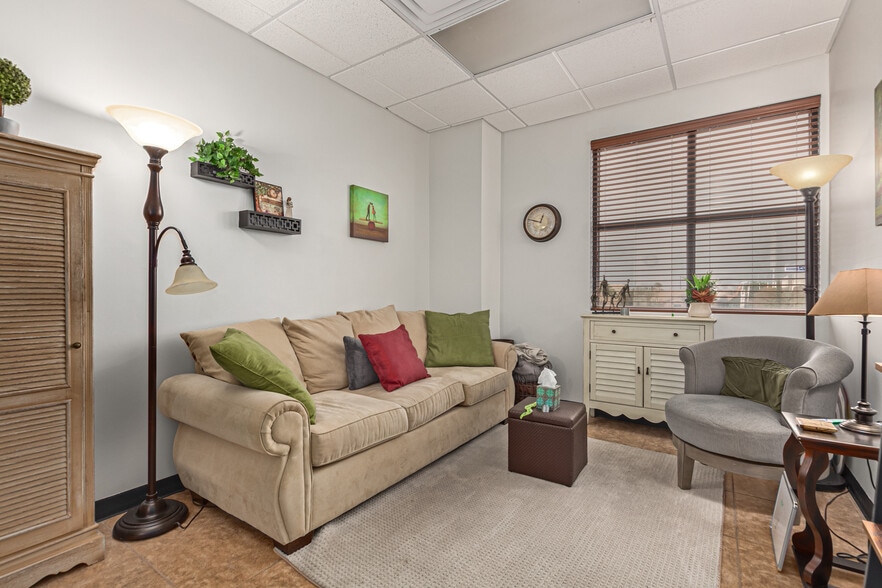 More Photos Of 1425 W Elliot Rd, Gilbert Medical For Sale