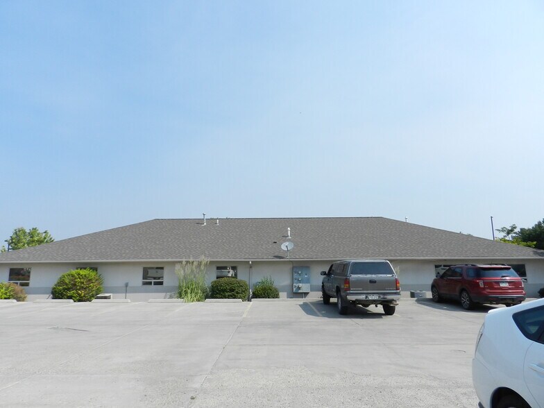 More Photos Of 1541 Ogden Rd, Montrose Medical For Lease