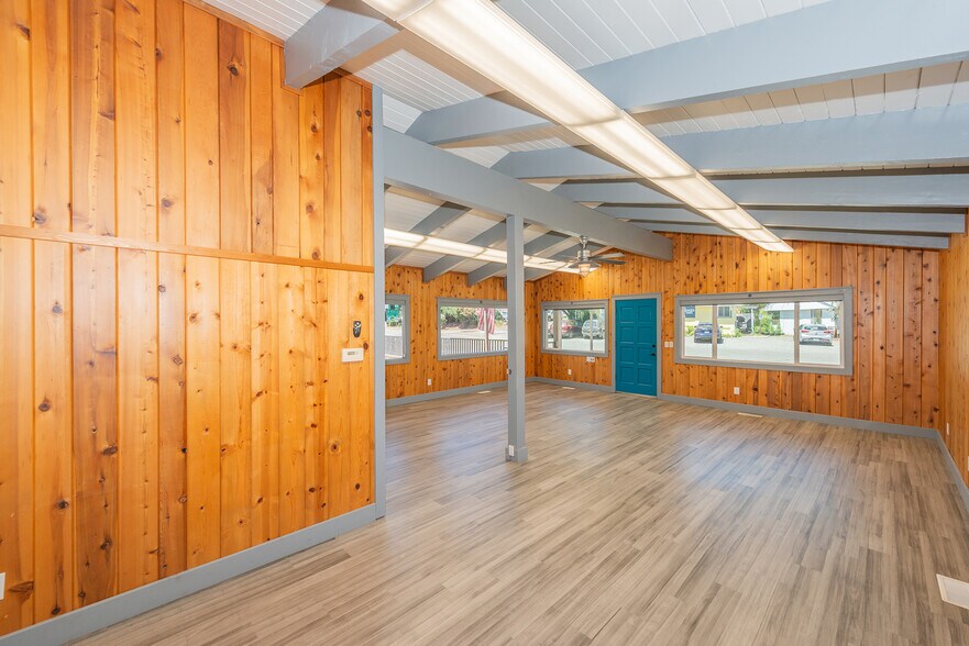 More Photos Of 30890 CA-3, Weaverville Office For Sale