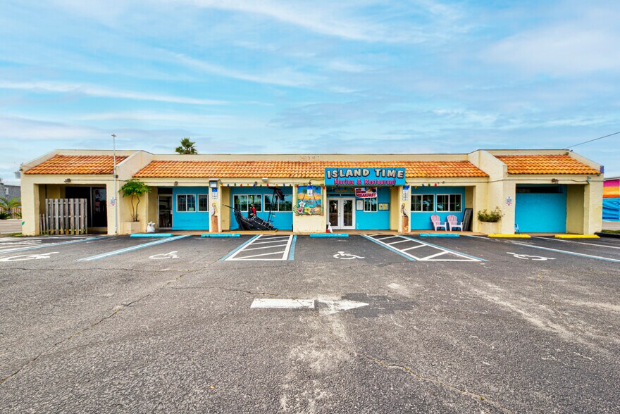 Primary Photo Of 400-408 W Cocoa Beach Cswy, Cocoa Beach General Retail For Sale