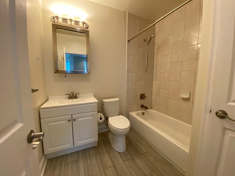 More Photos Of 75 New York Avenue NW, Washington Multifamily For Sale