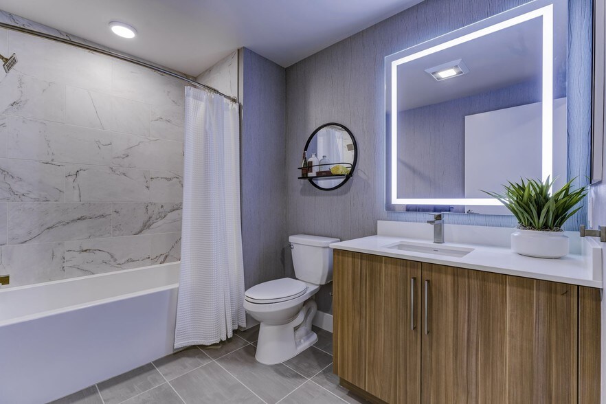 More Photos Of 1640 Broadway, Oakland Apartments For Lease