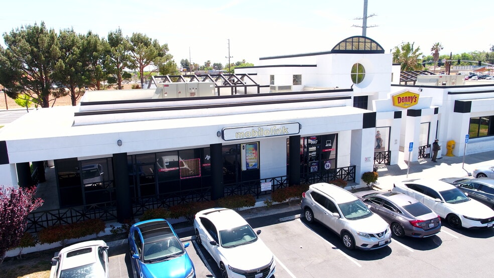 More Photos Of 2059-2073 W Avenue K, Lancaster Unknown For Lease