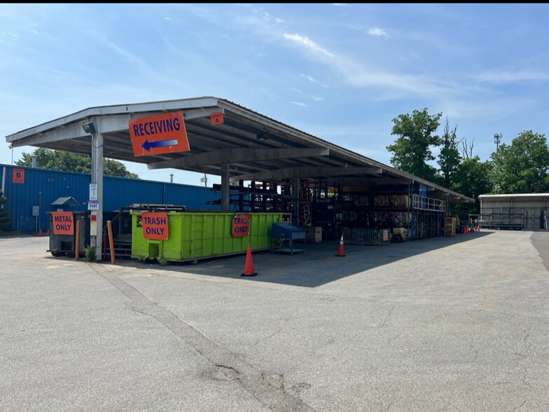 More Photos Of 7609 Malcolm Rd, Clinton Industrial For Lease