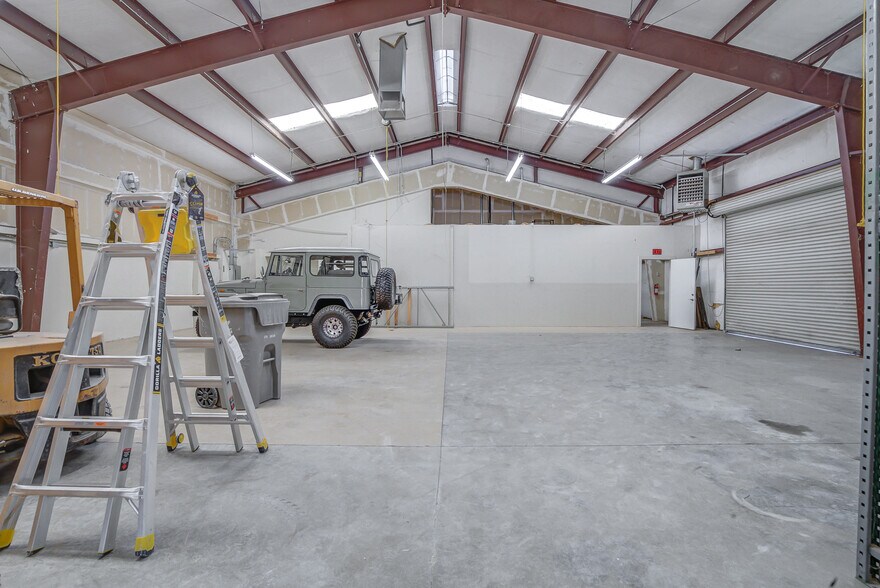 More Photos Of 1671 Zachi Way, Redding Industrial For Lease
