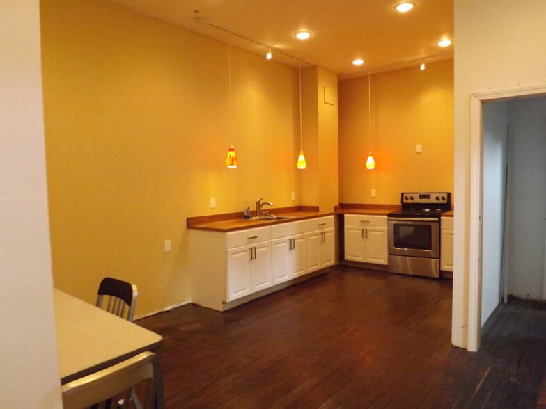 More Photos Of 9 N Broadway, Schenectady Storefront Retail Residential For Sale