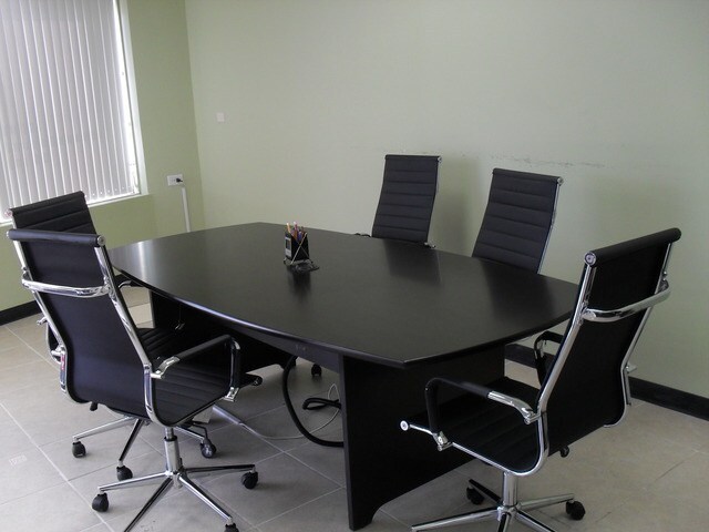 More Photos Of 4640-4650 Oakton St, Skokie Storefront For Lease