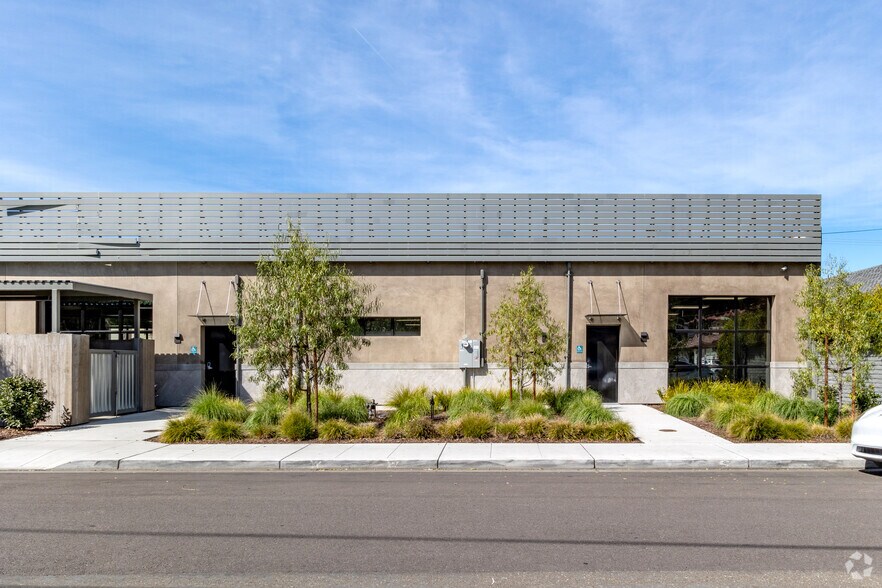 More Photos Of 259-261 Moffett Blvd, Mountain View Storefront Retail Office For Lease