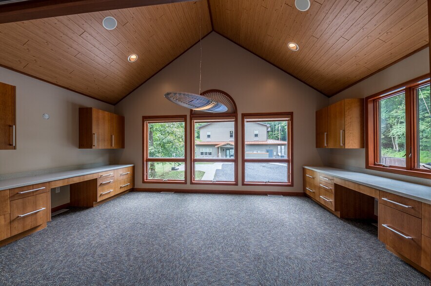 More Photos Of 3313 Four H Camp Rd, Morgantown Specialty For Sale