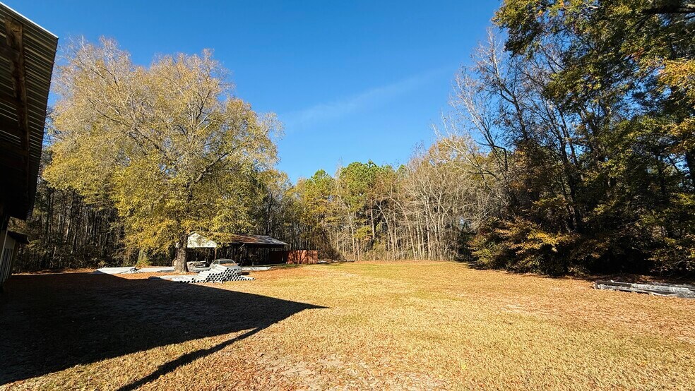 More Photos Of 105 Sunbelt Blvd, Columbia Distribution For Sale