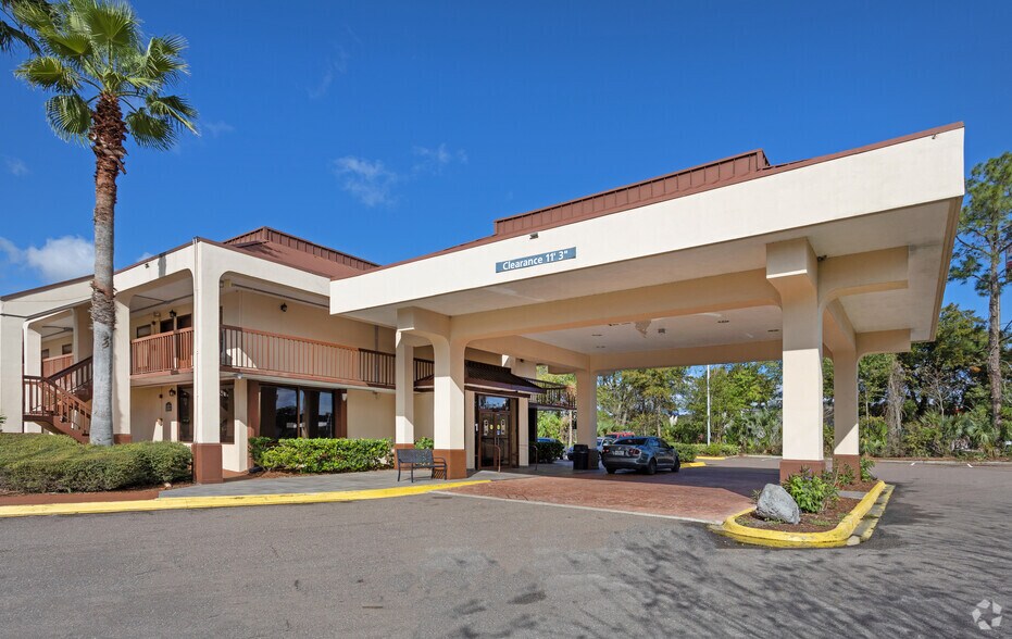 More Photos Of 1170 Airport Rd, Jacksonville Hotel For Sale