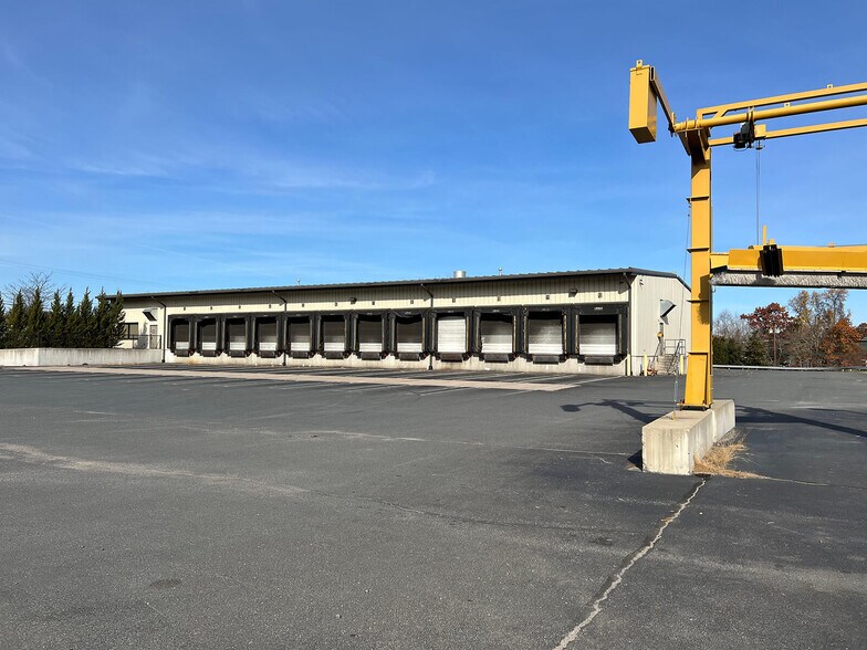 More Photos Of 38 Kripes Rd, East Granby Truck Terminal For Lease