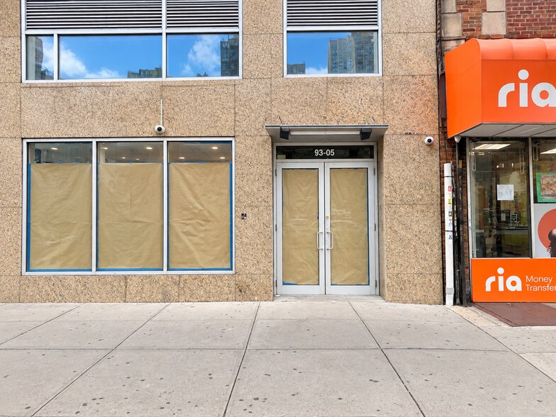 More Photos Of 93-05 37th Ave, Jackson Heights Apartments For Lease