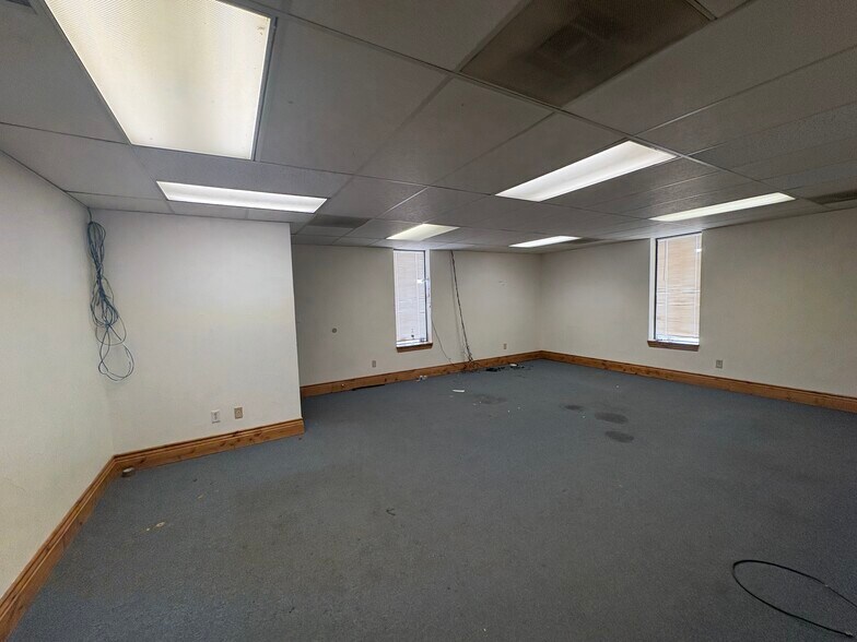 More Photos Of 1175 S Lipan St, Denver Warehouse For Lease