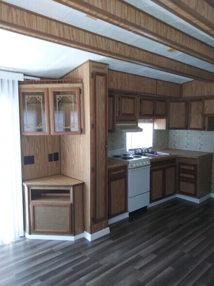 More Photos Of 2202 Shirah Rd, Auburndale Multifamily For Sale