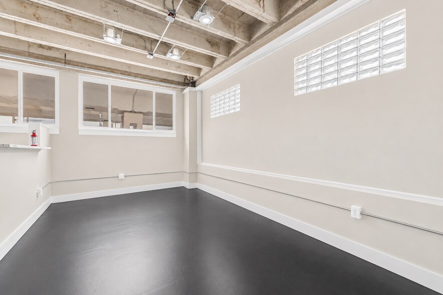 More Photos Of 209-211 San Pedro Ave, San Antonio Apartments For Sale