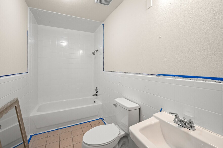 More Photos Of 5310 Blanco Ave, El Paso Office Residential For Lease