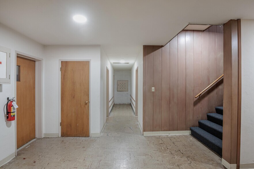 More Photos Of 4677 Tompkins Ave, Oakland Religious Facility For Sale