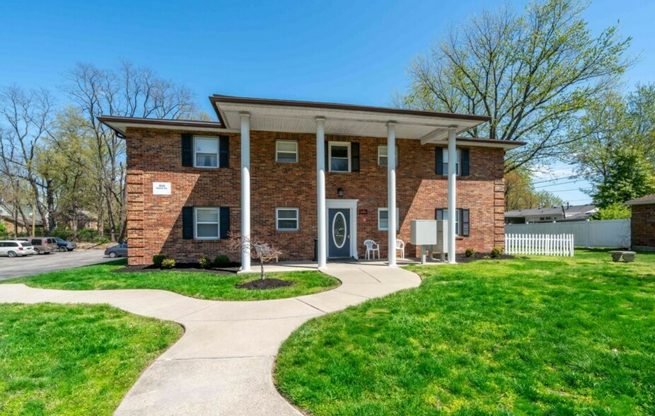 Primary Photo Of 810-811 Howard Ave, Jeffersonville Multifamily For Sale