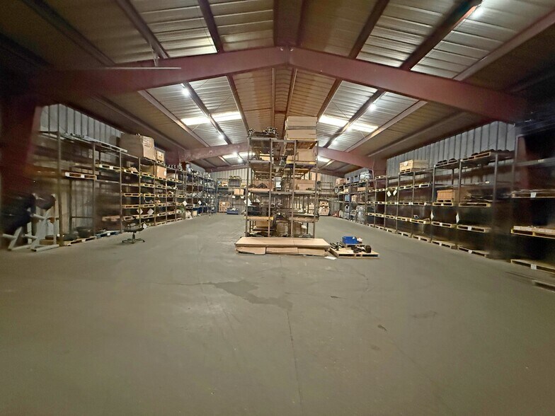 More Photos Of 2120 4th Ave, Holdrege Industrial For Sale