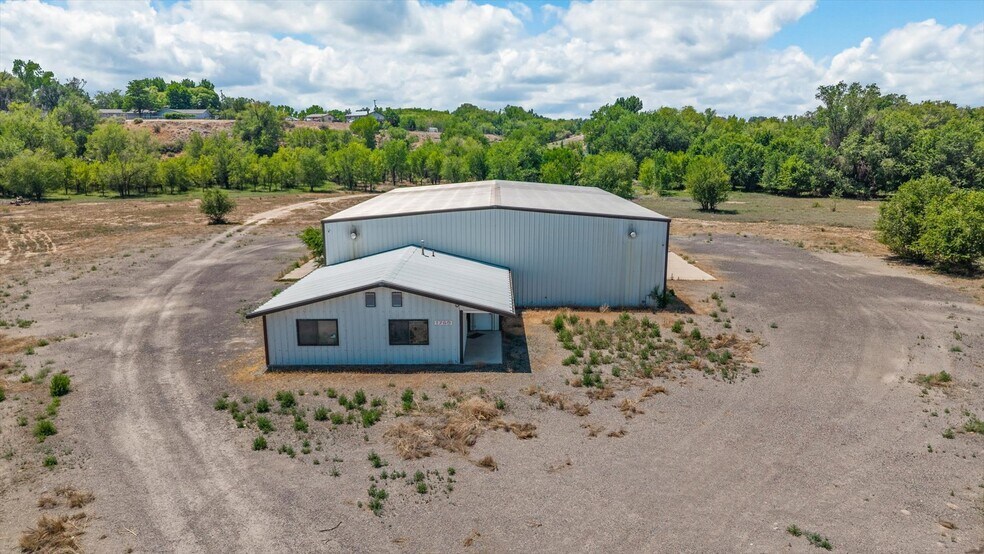 Primary Photo Of 1760 Gunnison Ave, Delta Warehouse For Sale