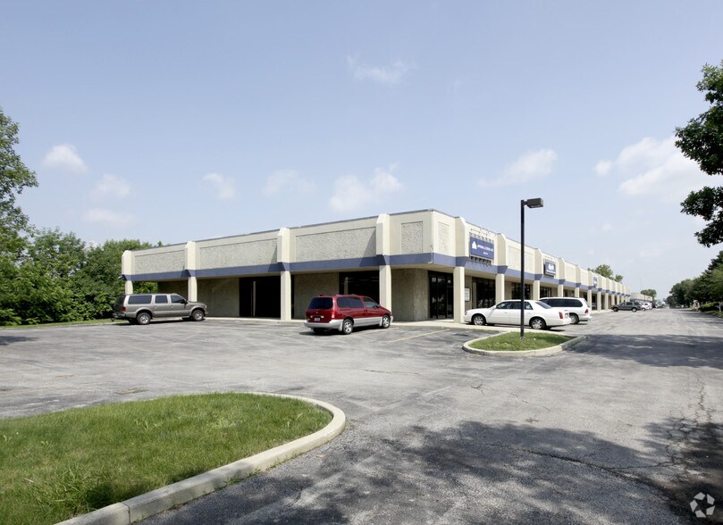 More Photos Of 2170-2200 Dividend Dr, Columbus Light Manufacturing For Lease