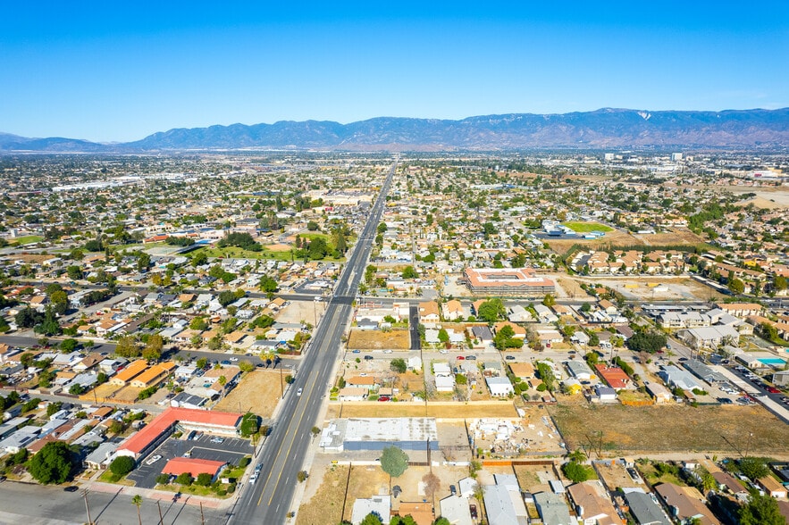 More Photos Of 372 N Mt. Vernon Ave, Colton Warehouse For Sale