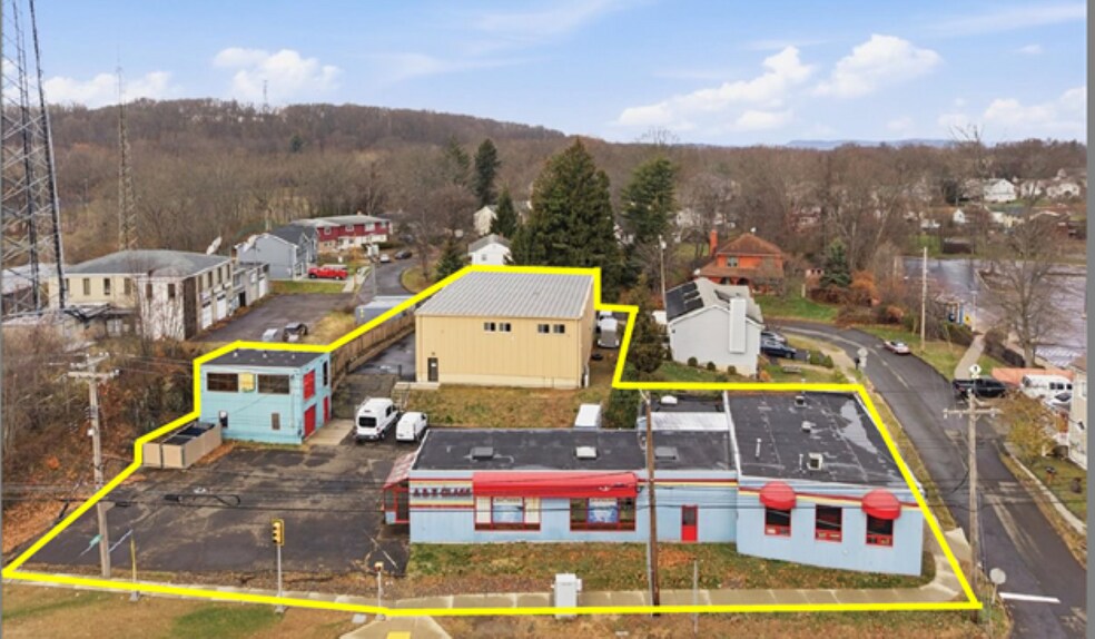 Primary Photo Of 559 Orange Ave, West Haven, Ct, West Haven Storefront For Sale