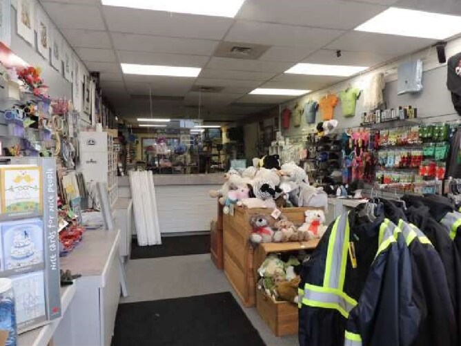 More Photos Of 1278 4th Av, Prince George Storefront For Lease