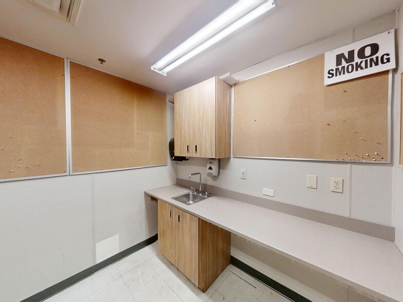 More Photos Of 5430 Peach St, Erie Drugstore For Sale