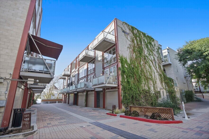 More Photos Of 3450 Cahuenga Blvd W, Los Angeles Office Residential For Lease