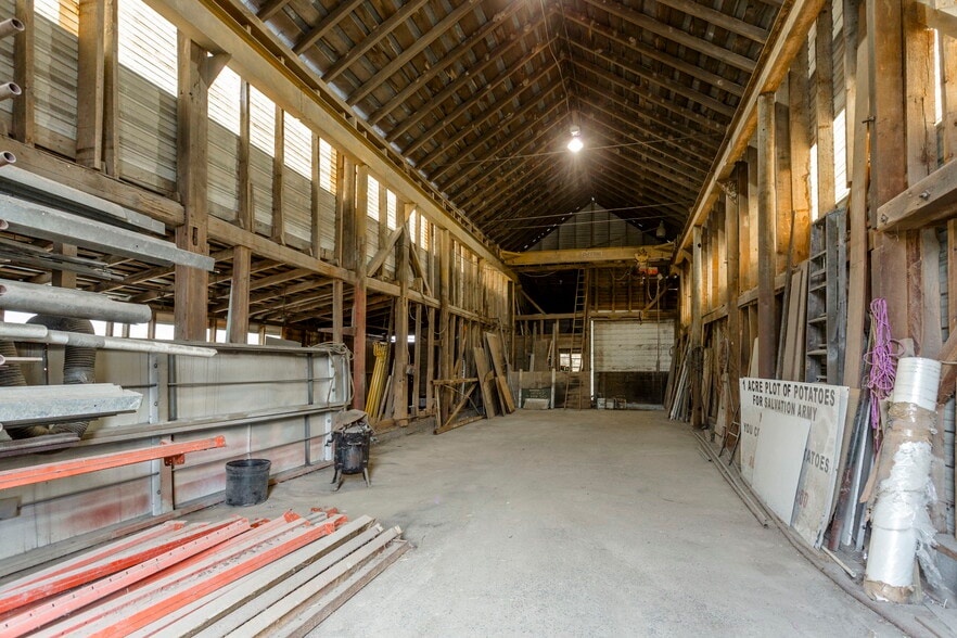 More Photos Of 9875 Cave Hill Rd, Mcgaheysville Warehouse For Lease