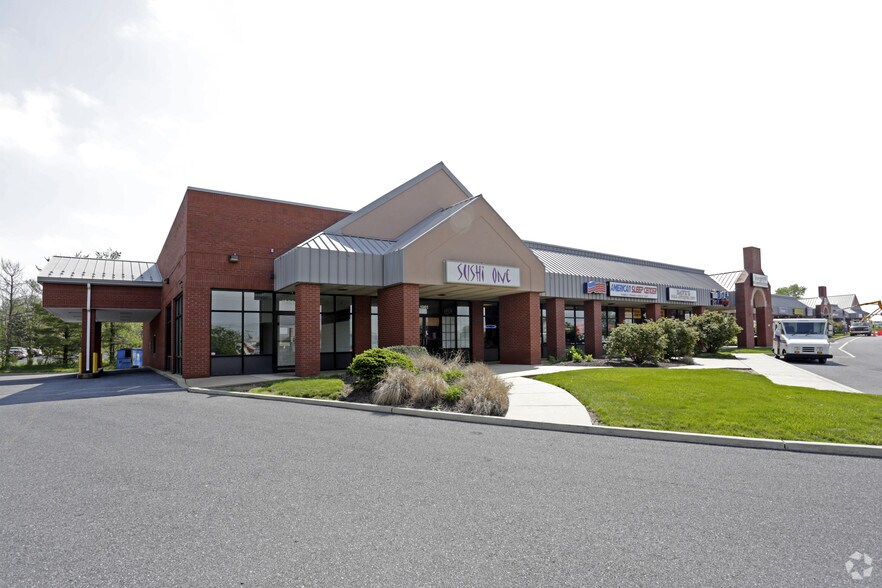 More Photos Of 1917-1961 Fruitville Pike, Lancaster General Retail For Lease