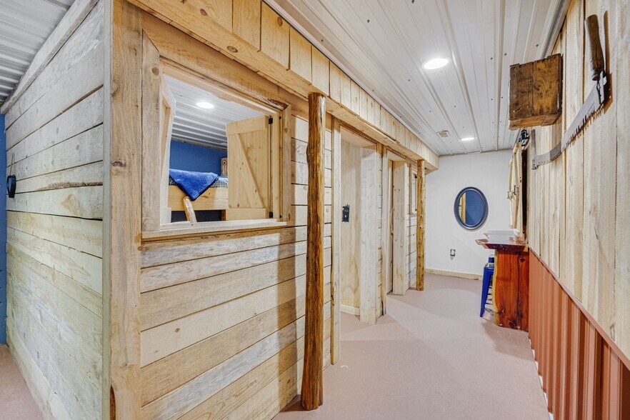 More Photos Of 714 N Saint Mary St, Pilot Knob Freestanding For Sale