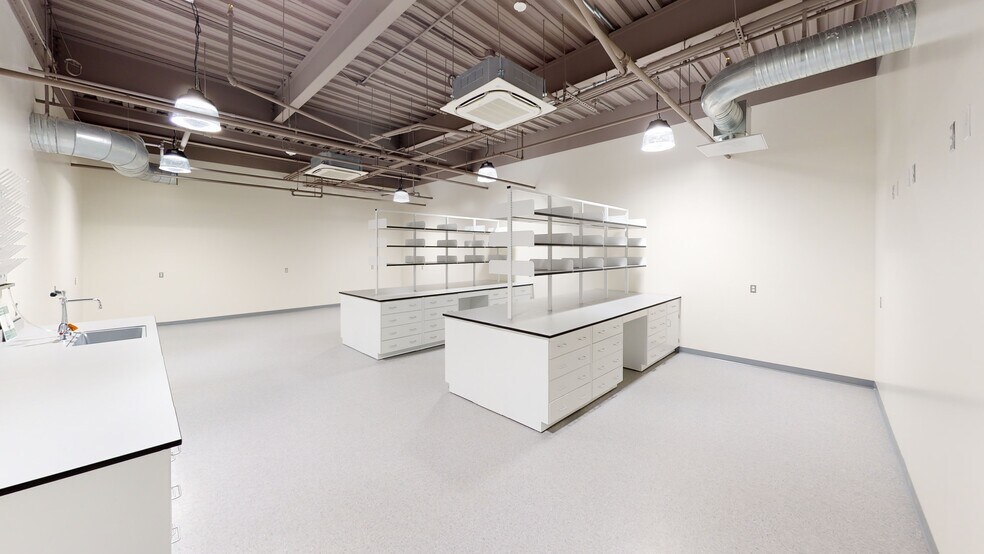 More Photos Of 7495 New Horizon Way, Frederick Research And Development For Lease