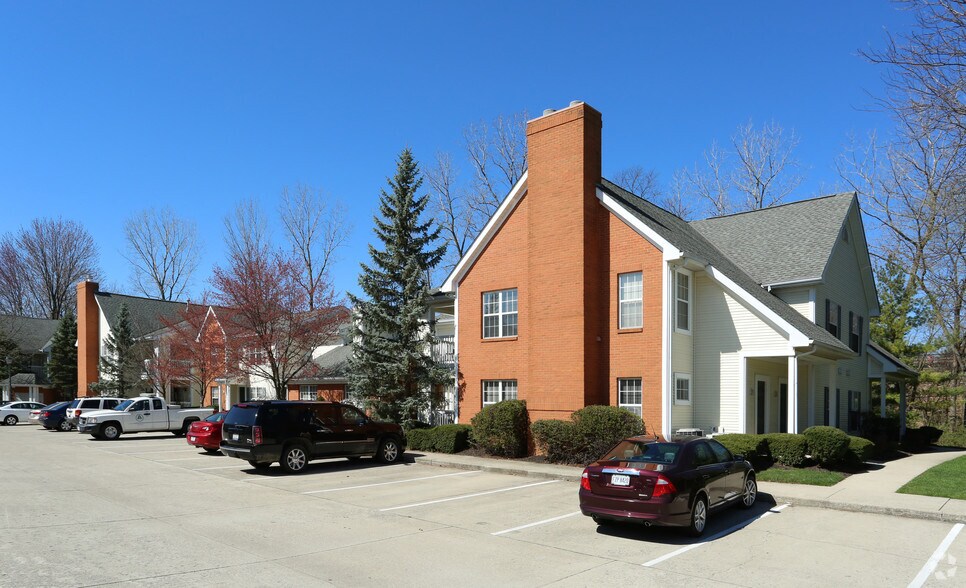 More Photos Of 210 Retreat Ln, Westerville Apartments For Sale