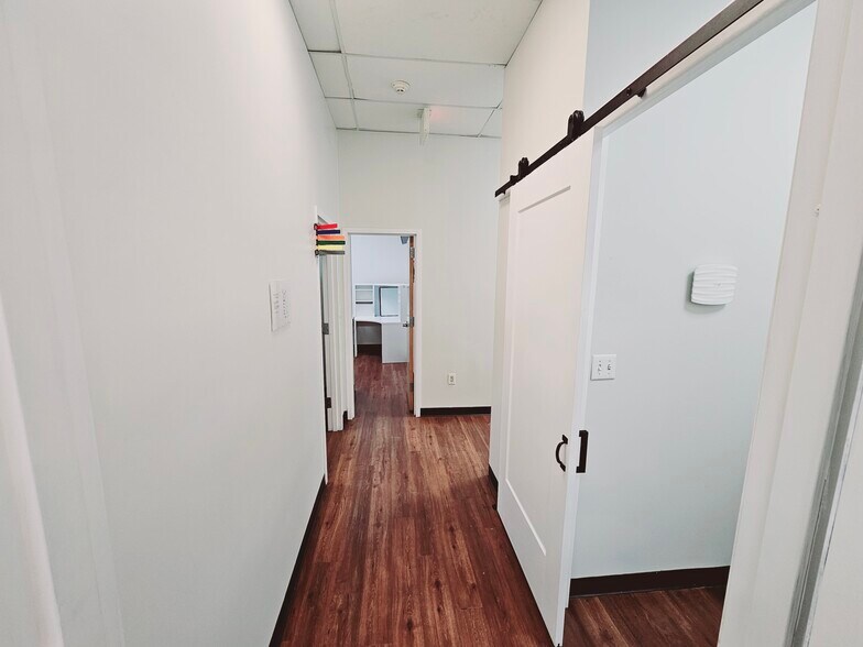 More Photos Of 3801-3807 Bergenline Ave, Union City Storefront Retail Office For Lease
