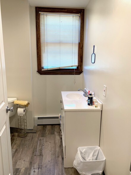 More Photos Of 1314 E Elizabeth Ave, Linden Light Distribution For Sale