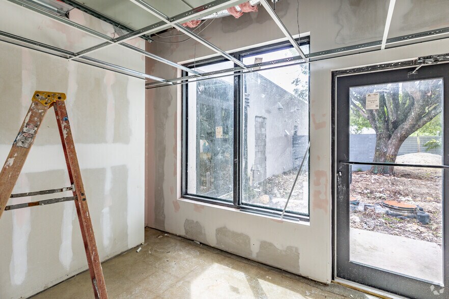 More Photos Of 4200 - 4204 NW 2nd Ave, Miami Restaurant For Sale