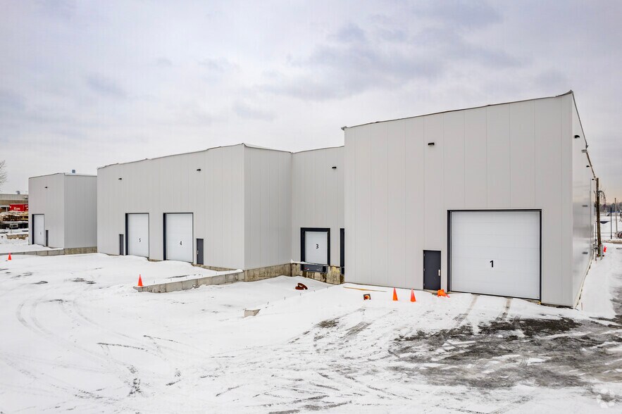 More Photos Of 342 Rue Henry-Bessemer, Bois-des-filion Warehouse For Sale
