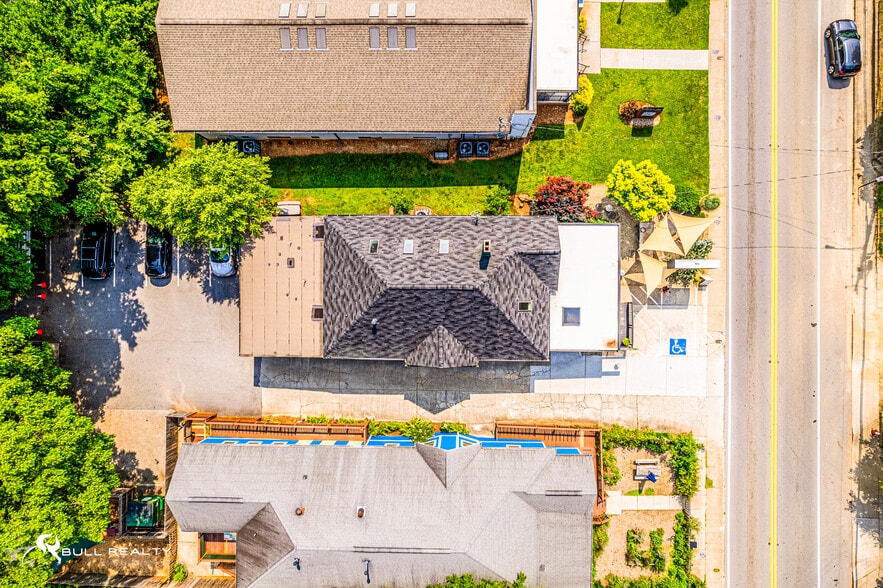 More Photos Of 1336 Glenwood Ave, Atlanta Restaurant For Sale