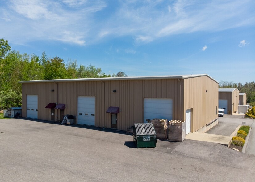 More Photos Of 376 Dry Bridge Rd, North Kingstown Warehouse For Sale