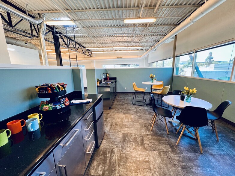 More Photos Of 10549-10555 Jefferson Blvd, Culver City Unknown For Lease