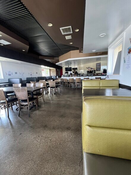 More Photos Of 10205 Valley View St, Cypress Restaurant For Lease
